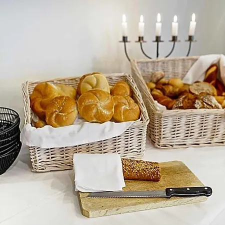 호텔 Smarthotel Schmid - Restaurant & Bar Inhouse - Naehe Schlossteich *