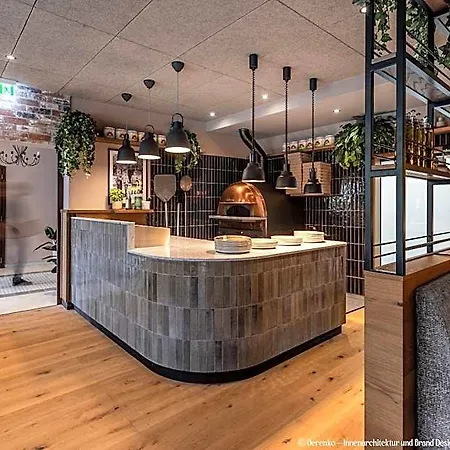 호텔 Smarthotel Schmid - Restaurant & Bar Inhouse - Naehe Schlossteich 노이스티프트임스튀바이탈